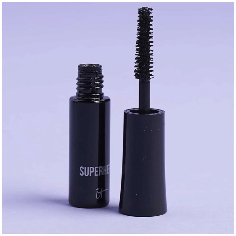 IT COSMETICS Superhero Volumizing Mascara Black .17‎ oz Deluxe Travel Size NWT